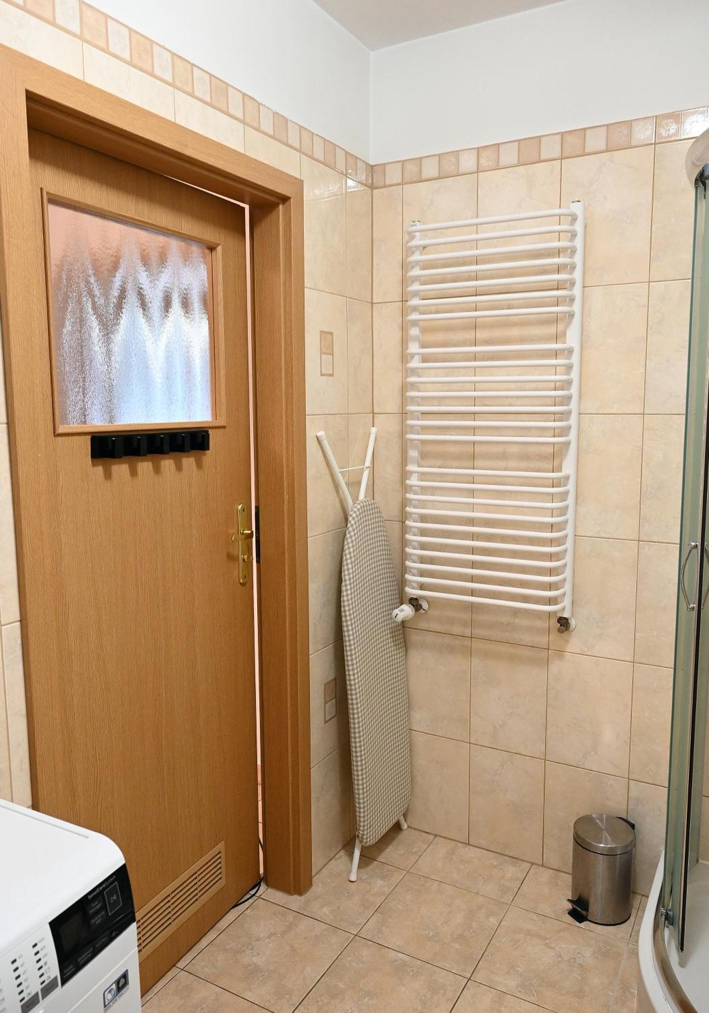 Apartament Dwupoziomowy, Duży Z Garażem I Sauną